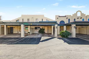 2229 E Catalina Dr, Phoenix, AZ 85016 - Photo 1