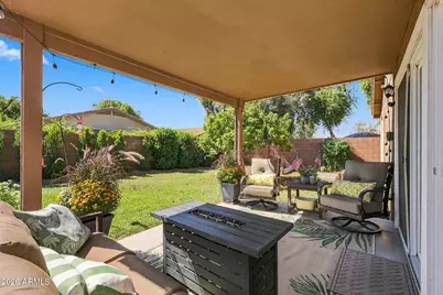 16165 W Hearn Road, Surprise, AZ 85379 - Photo 26