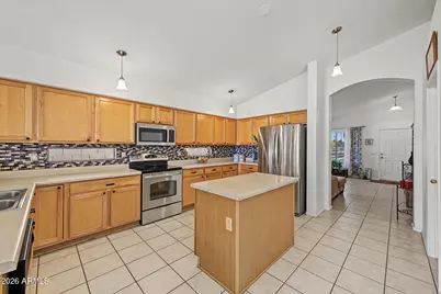 6904 W Juniper Avenue, Peoria, AZ 85382 - Photo 6