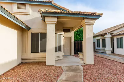 4261 E Rosemonte Drive, Phoenix, AZ 85050 - Photo 2