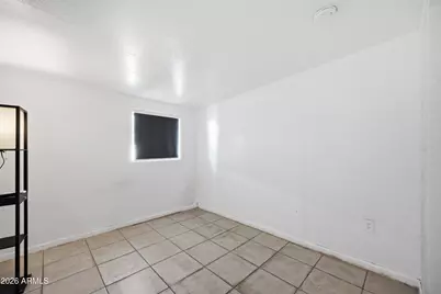 2706 W Lawrence Lane, Phoenix, AZ 85051 - Photo 12