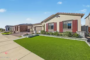 1252 E Coconino Wy, Gilbert, AZ 85298 - Photo 2