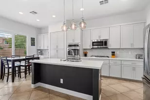 6890 S Crystal Way, Chandler, AZ 85249 - Photo 2
