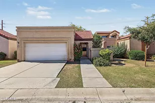 566 N Aspen Dr, Chandler, AZ 85226 - Photo 1