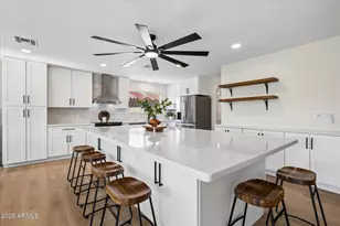 2215 W Manor St, Chandler, AZ 85224 - Photo 2
