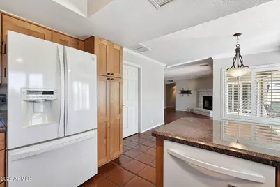 819 W Lodge Drive, Tempe, AZ 85283 - Photo 12
