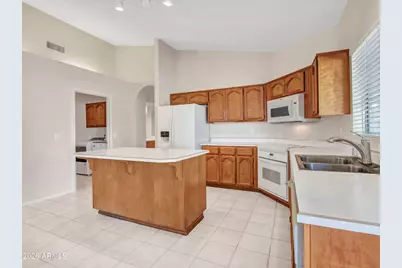 6750 W Oraibi Drive, Glendale, AZ 85308 - Photo 14