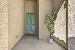 2046 E Carob Dr, Chandler, AZ 85286 - Photo 6