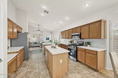 2046 E Carob Drive, Chandler, AZ 85286 - Photo 14