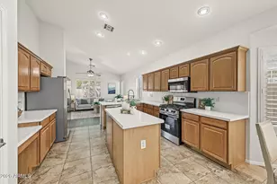 2046 E Carob Dr, Chandler, AZ 85286 - Photo 14
