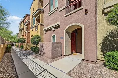 240 W Juniper Avenue #1040, Gilbert, AZ 85233 - Photo 2