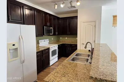 3728 E Kerry Lane, Phoenix, AZ 85050 - Photo 4