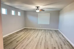 8889 N 71st Dr, Peoria, AZ 85345 - Photo 18