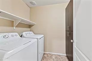 2033 S Colt Dr, Gilbert, AZ 85295 - Photo 24