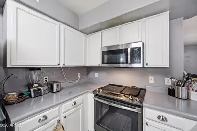 7129 W Palmaire Avenue, Glendale, AZ 85303 - Photo 10