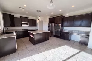 7906 S Cider Ln, Gilbert, AZ 85298 - Photo 12
