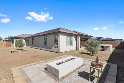18599 W El Cortez Place, Wittmann, AZ 85361 - Photo 22