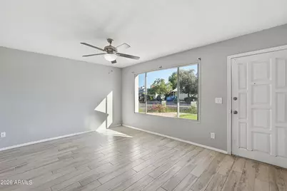 2002 W Bluefield Avenue, Phoenix, AZ 85023 - Photo 6