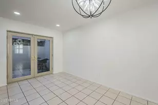 7654 E Minnezona Ave, Scottsdale, AZ 85251 - Photo 10