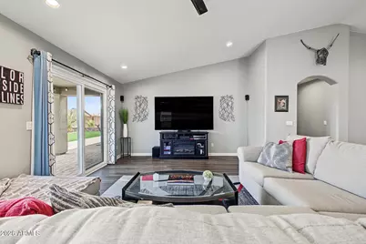 1922 W Burgess Lane, Phoenix, AZ 85041 - Photo 10