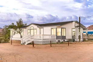 1097 S Egar Rd, Golden Valley, AZ 86413 - Photo 1