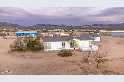 1097 S Egar Road, Golden Valley, AZ 86413 - Photo 14