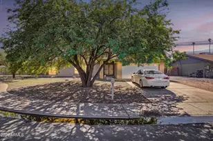 1713 W Dixon Cir, Mesa, AZ 85201 - Photo 1