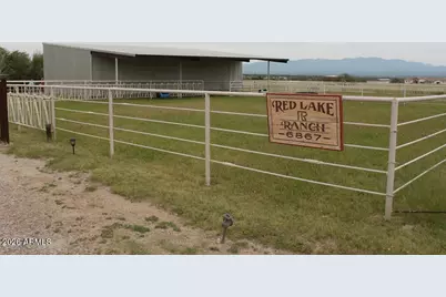 6867 E Vista Bonita Road, Hereford, AZ 85615 - Photo 2