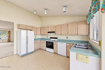 1942 W Highland Street, Chandler, AZ 85224 - Photo 8