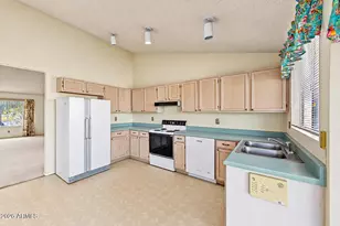1942 W Highland St, Chandler, AZ 85224 - Photo 8