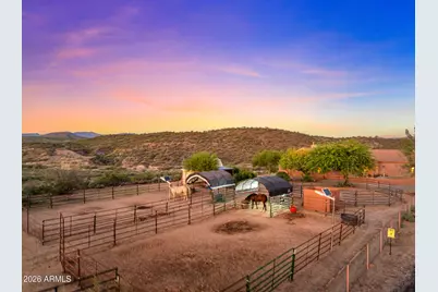 18530 W Moonlight Mesa Road, Wickenburg, AZ 85390 - Photo 2