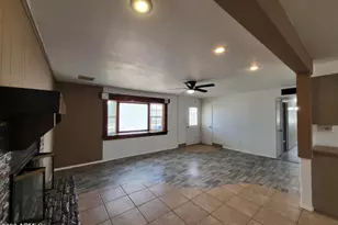 3401 W St Moritz Ln, Phoenix, AZ 85053 - Photo 6