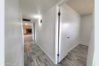 3401 W Saint Moritz Lane, Phoenix, AZ 85053 - Photo 20