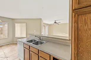 2910 W Marconi Ave, Phoenix, AZ 85053 - Photo 10