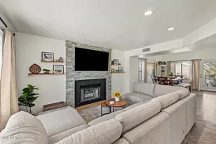 22412 N 20th Pl, Phoenix, AZ 85024 - Photo 4