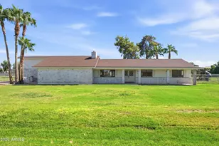 3151 S Eagle Dr, Chandler, AZ 85286 - Photo 4
