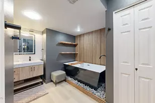 6240 E Kelton Ln, Scottsdale, AZ 85254 - Photo 26