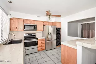 2702 E Aster Dr, Phoenix, AZ 85032 - Photo 4