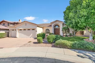 6241 N 4th Dr, Phoenix, AZ 85013 - Photo 1