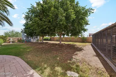 27036 W Rising Star Way, Morristown, AZ 85342 - Photo 28
