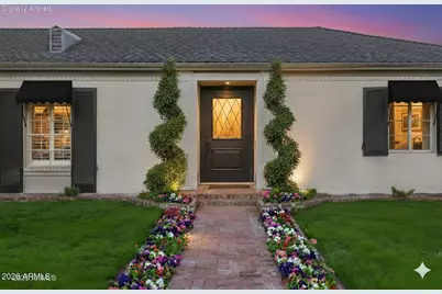 1625 Palmcroft Way SW, Phoenix, AZ 85007 - Photo 2