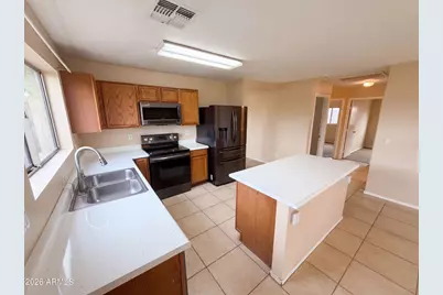 9729 W Cordes Road, Tolleson, AZ 85353 - Photo 8