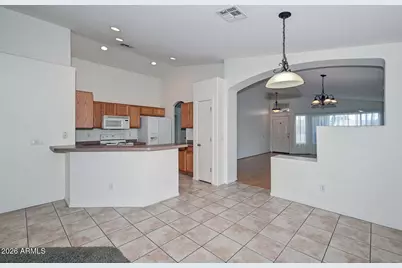 7720 W Foothill Drive, Peoria, AZ 85383 - Photo 10