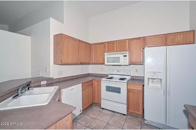 7720 W Foothill Drive, Peoria, AZ 85383 - Photo 8