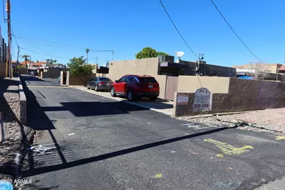 320 N 52nd Street, Phoenix, AZ 85008 - Photo 2