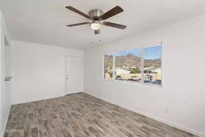 1346 E Mountain View Road #206, Phoenix, AZ 85020 - Photo 4