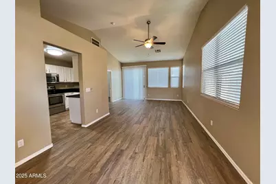 1425 S Lindsay Road #5, Mesa, AZ 85204 - Photo 4