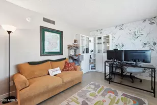 301 E Helena Dr, Phoenix, AZ 85022 - Photo 8
