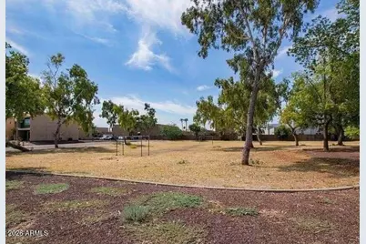 2838 E Le Marche Avenue, Phoenix, AZ 85032 - Photo 36