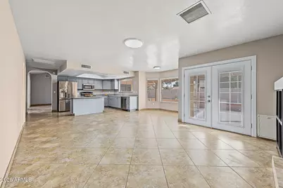 311 W Straford Drive, Chandler, AZ 85225 - Photo 8